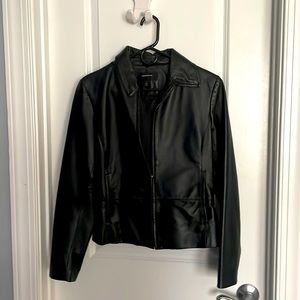 Gorgeous black leather Colebrook jacket